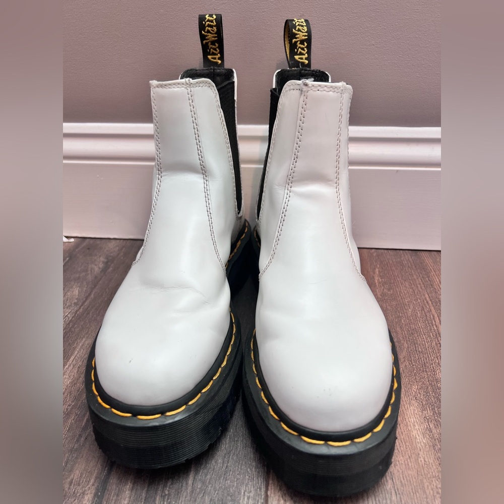 Dr. Martens 2976 White Platform Chelsea Boots size 7